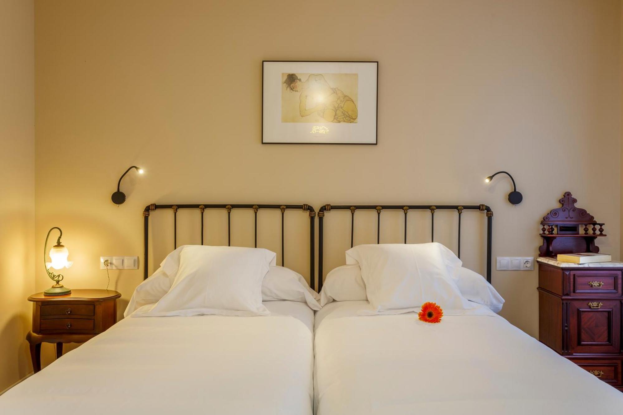 Hotel Casa Da Galbana Friol Room photo